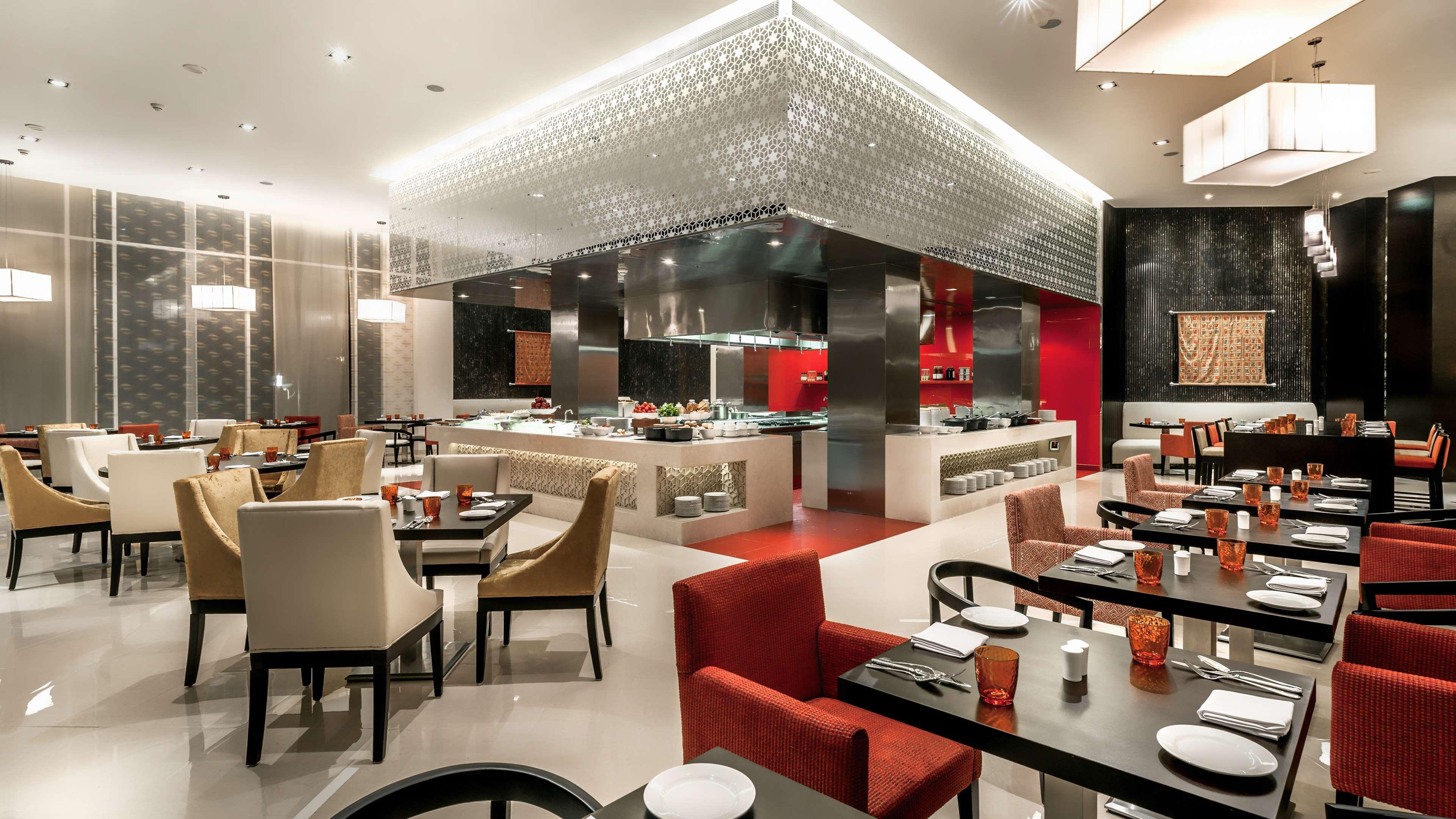 Hyatt Place Gurgaon Udyog Vihar Eksteriør billede The restaurant