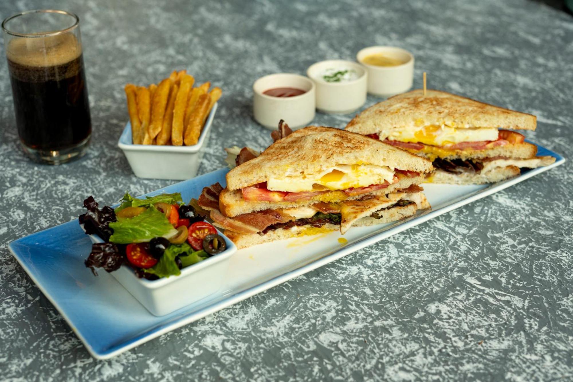 Hyatt Place Gurgaon Udyog Vihar Eksteriør billede A club sandwich