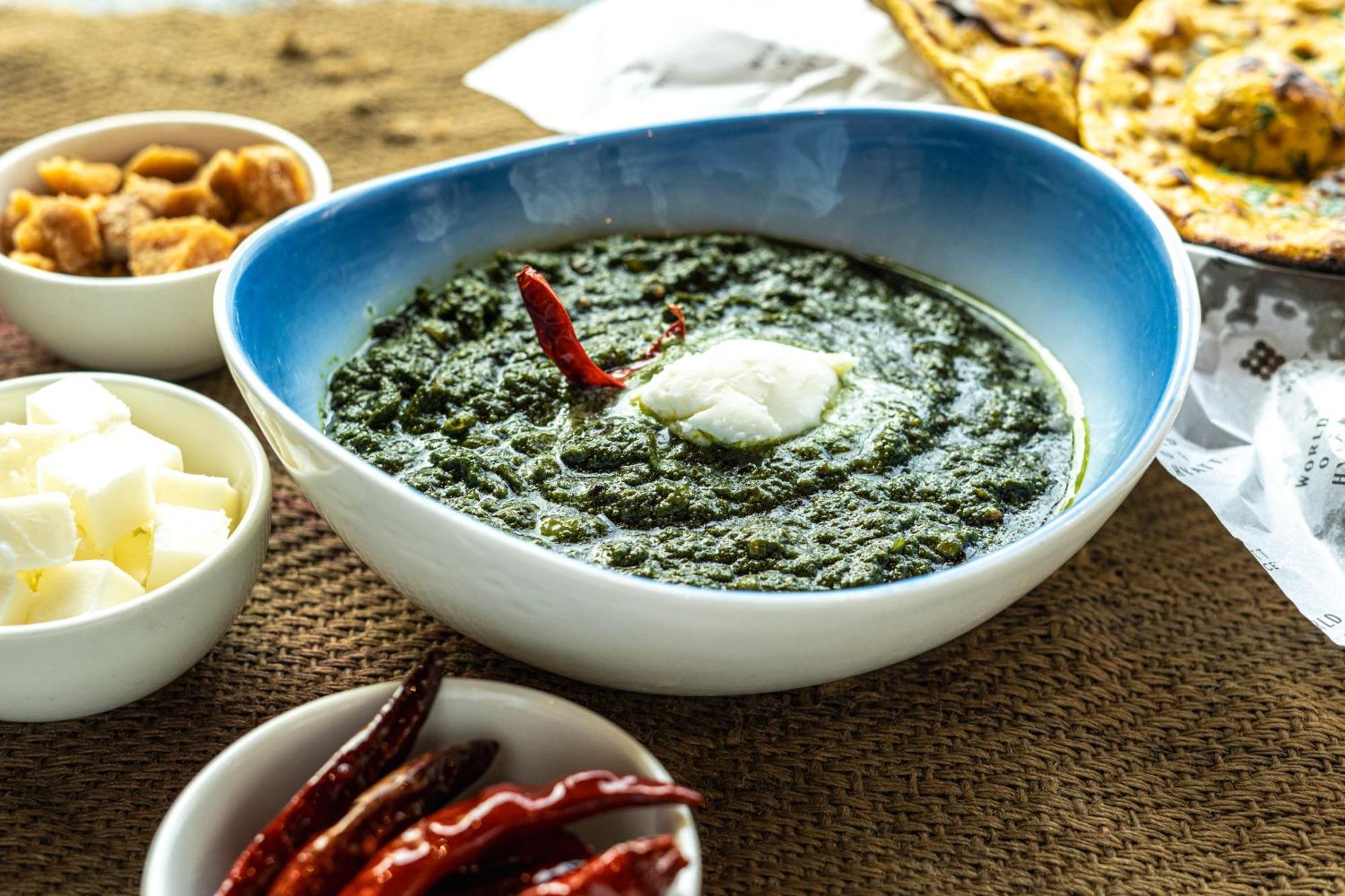 Hyatt Place Gurgaon Udyog Vihar Eksteriør billede Palak paneer